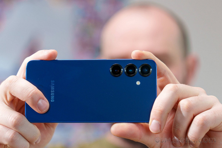 Samsung Galaxy S26 не получит ни одной новой камеры &mdash; новому флагману достанутся камеры от Galaxy S25